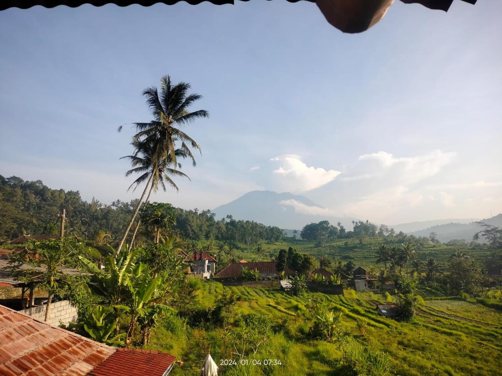 Отель Bukit Luah Sidemen Сидемен Экстерьер фото